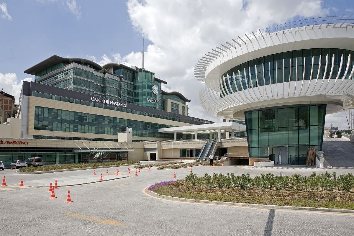 Клініка Medipol Mega University Hospital